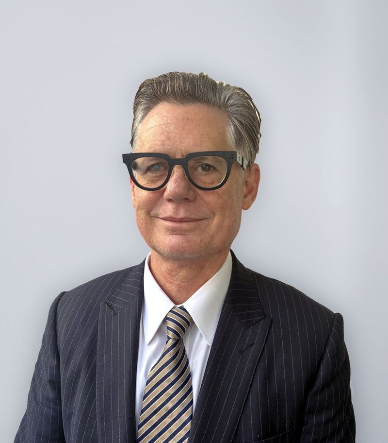 Dean Lenz, Sydney criminal defence solicitor and Accredited Criminal Law Specialist